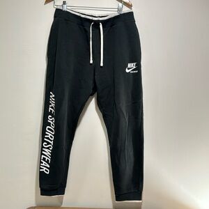 Nike Sportswear Mens Dark Green Jogger Sweatpants